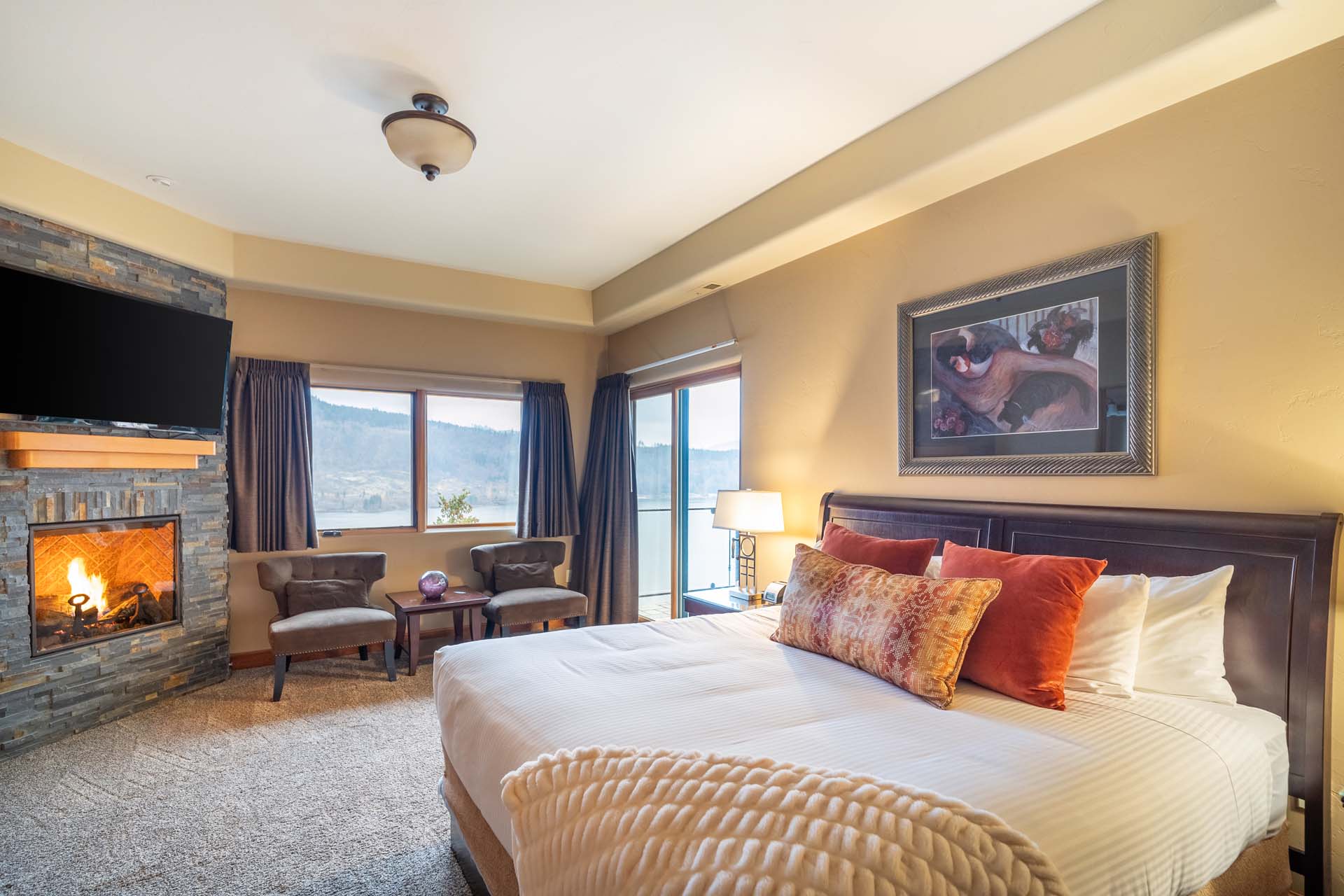 Penthouse Suite | Columbia Cliff Villas