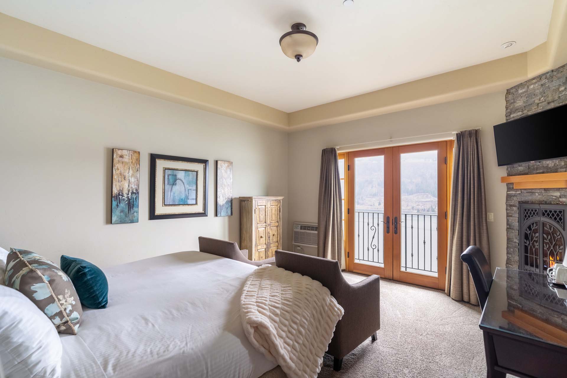 River Room with a bed and fireplace